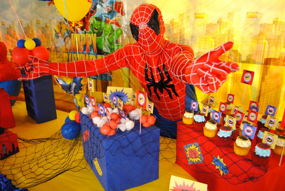 Chiama Spiderman alla tua festa - Tornado Animazione ed Eventi